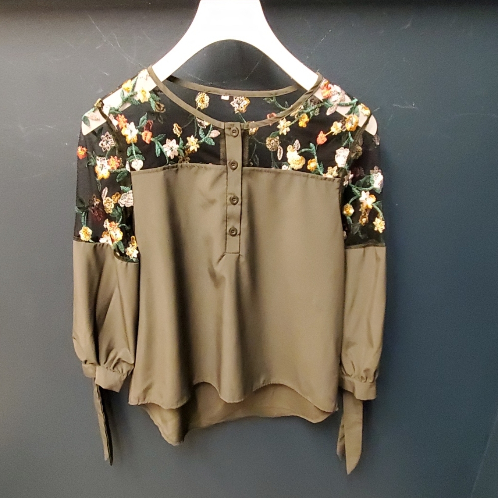 Ladies blouse